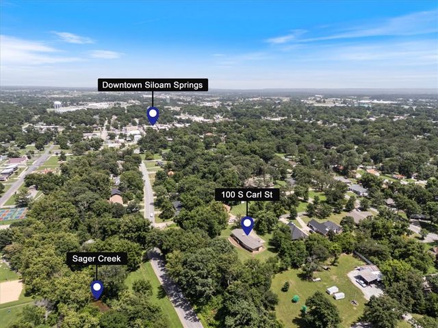 100 Carl Street, Siloam Springs, AR 72761
