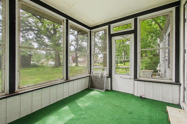 1702 Napoleon Street, Valparaiso, IN 46383