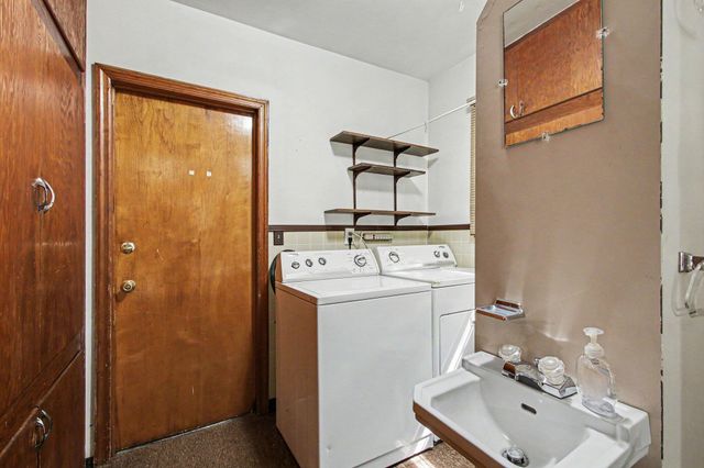1702 Napoleon Street, Valparaiso, IN 46383