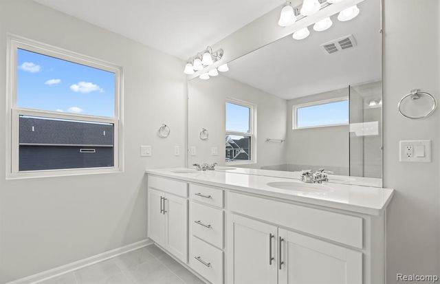 850 Kuss Drive, Saline, MI 48176