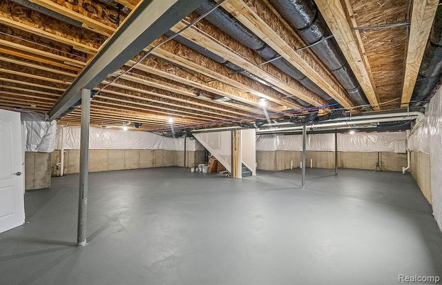 850 Kuss Drive, Saline, MI 48176