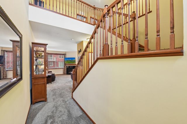 9514 Roosevelt Drive, Chanhassen, MN 55317