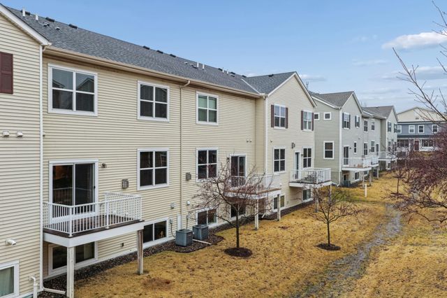 9514 Roosevelt Drive, Chanhassen, MN 55317