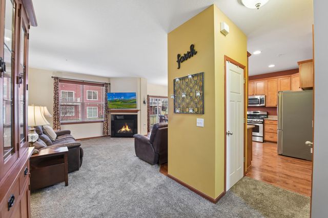 9514 Roosevelt Drive, Chanhassen, MN 55317