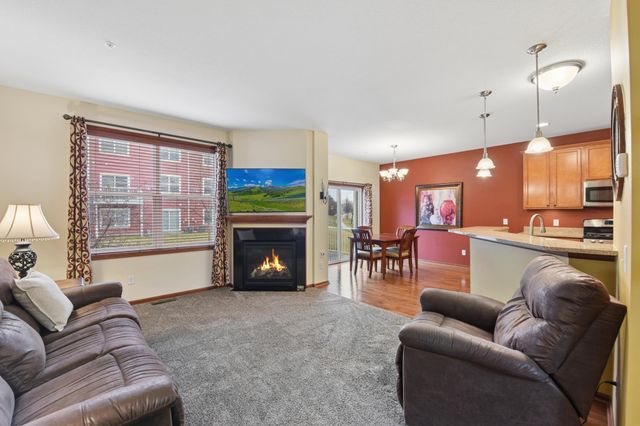 9514 Roosevelt Drive, Chanhassen, MN 55317