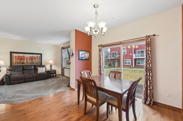 9514 Roosevelt Drive, Chanhassen, MN 55317