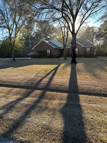 306 Moore Rd, Dothan, AL 36301