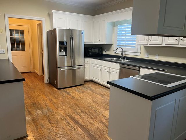 306 Moore Rd, Dothan, AL 36301