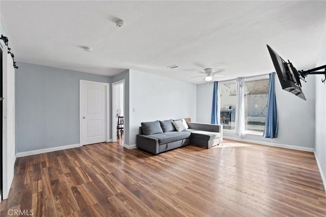 2412 W Raymond, Compton, CA 90220