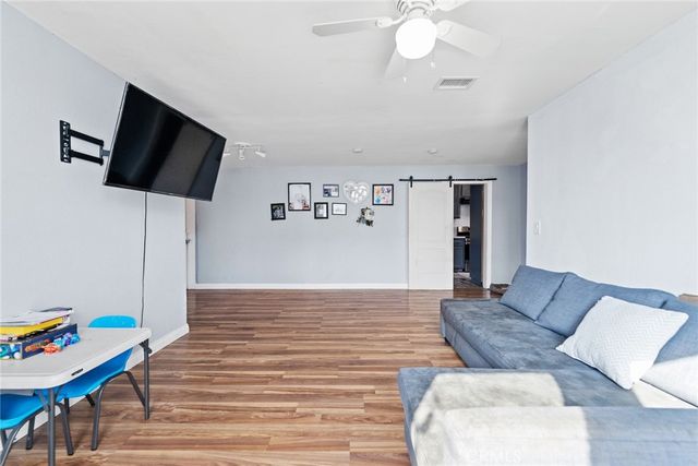 2412 W Raymond, Compton, CA 90220