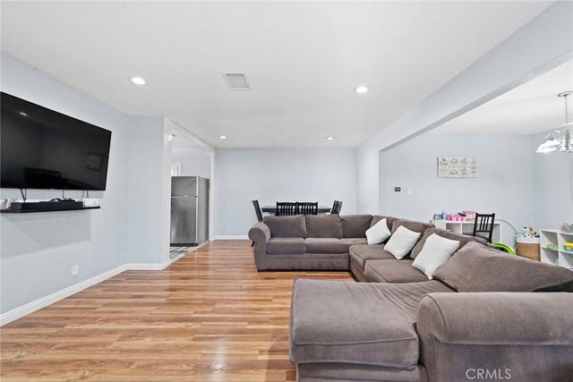 2412 W Raymond, Compton, CA 90220