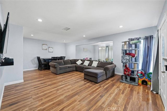 2412 W Raymond, Compton, CA 90220