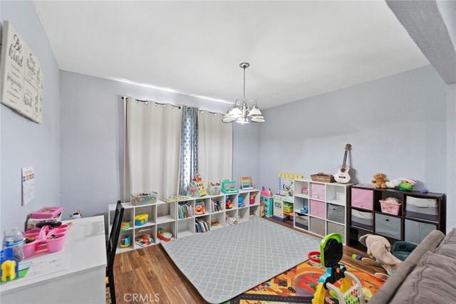 2412 W Raymond, Compton, CA 90220