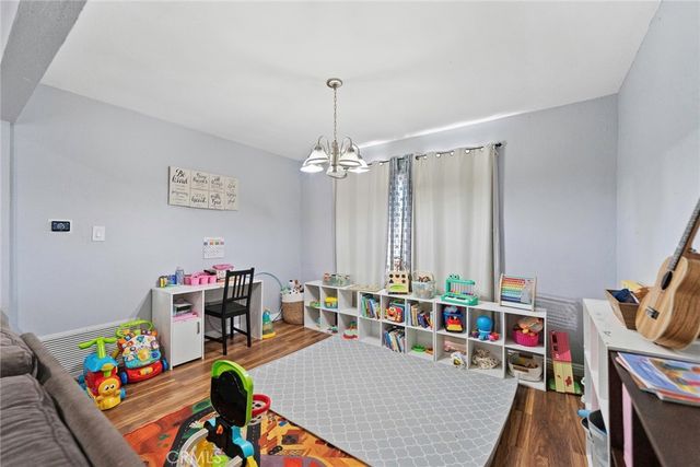 2412 W Raymond, Compton, CA 90220