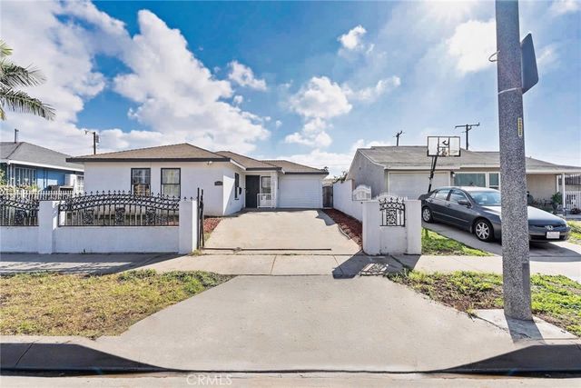 2412 W Raymond, Compton, CA 90220