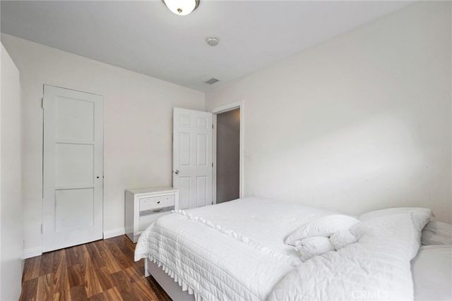 2412 W Raymond, Compton, CA 90220