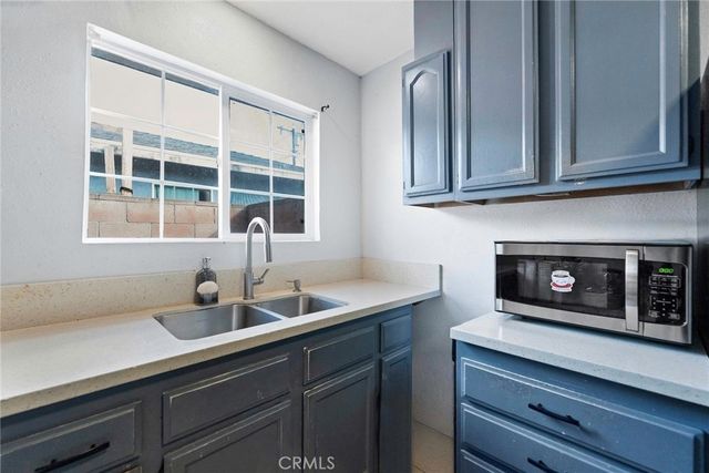 2412 W Raymond, Compton, CA 90220