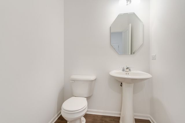 8533 Chadwick Court, Woodridge, IL 60517