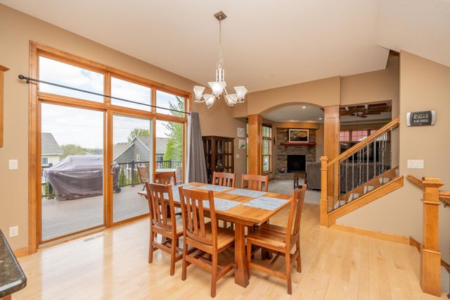 517 Appaloosa Avenue, Shakopee, MN 55379