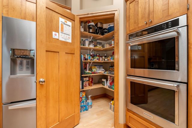517 Appaloosa Avenue, Shakopee, MN 55379