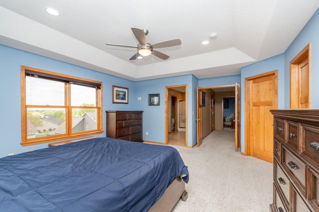 517 Appaloosa Avenue, Shakopee, MN 55379