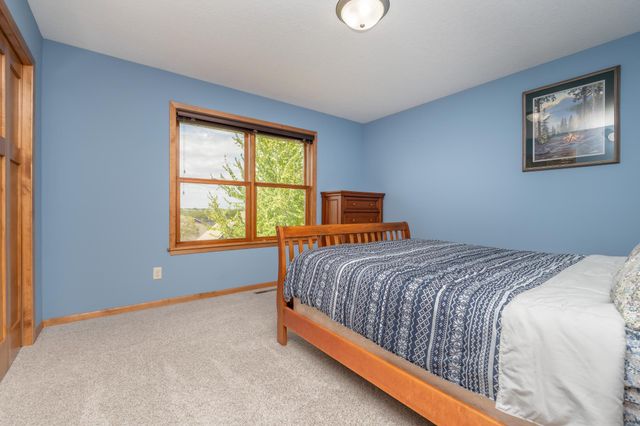 517 Appaloosa Avenue, Shakopee, MN 55379