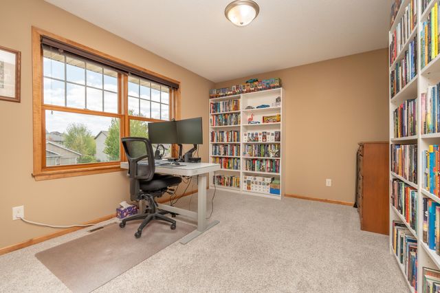 517 Appaloosa Avenue, Shakopee, MN 55379