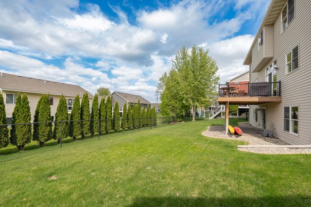 517 Appaloosa Avenue, Shakopee, MN 55379