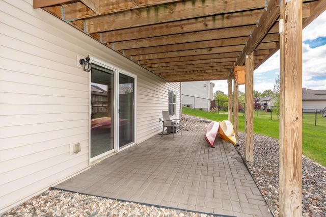 517 Appaloosa Avenue, Shakopee, MN 55379