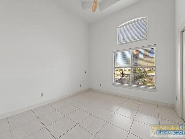 32 Ocelot Trail, Laguna Vista, TX 78578