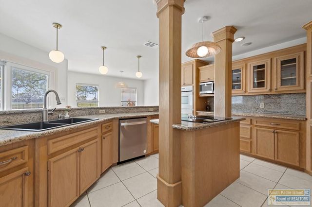 32 Ocelot Trail, Laguna Vista, TX 78578