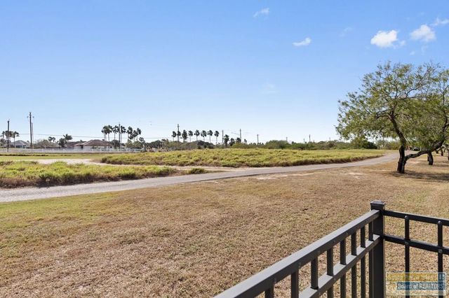 32 Ocelot Trail, Laguna Vista, TX 78578