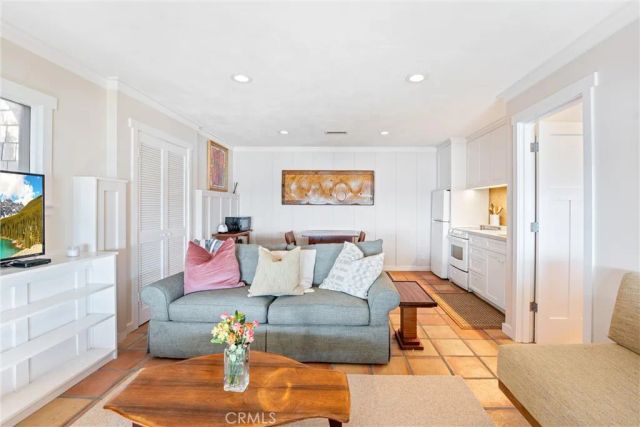 1911 Ocean Way, Laguna Beach, CA 92651
