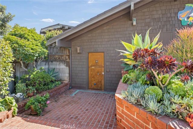 1911 Ocean Way, Laguna Beach, CA 92651
