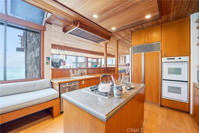 1911 Ocean Way, Laguna Beach, CA 92651