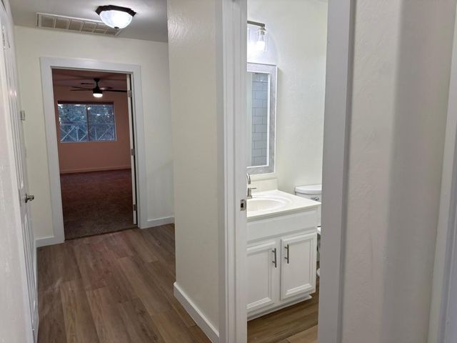 1570 S Owl Drive, Gilbert, AZ 85296