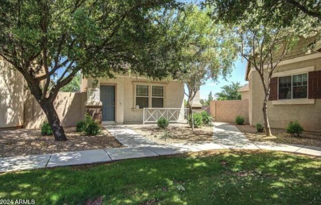 1570 S Owl Drive, Gilbert, AZ 85296