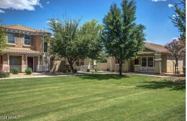1570 S Owl Drive, Gilbert, AZ 85296