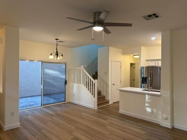1570 S Owl Drive, Gilbert, AZ 85296