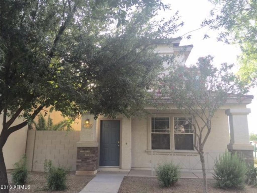 1570 S Owl Drive, Gilbert, AZ 85296