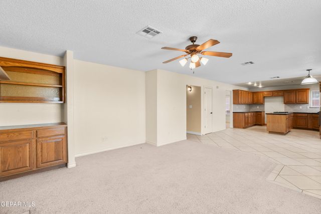 12425 NINA PEARL Drive, El Paso, TX 79938