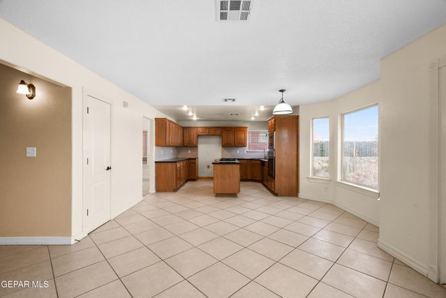 12425 NINA PEARL Drive, El Paso, TX 79938