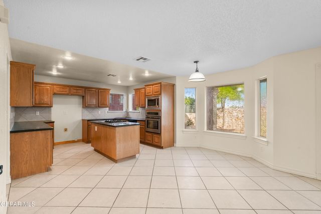 12425 NINA PEARL Drive, El Paso, TX 79938