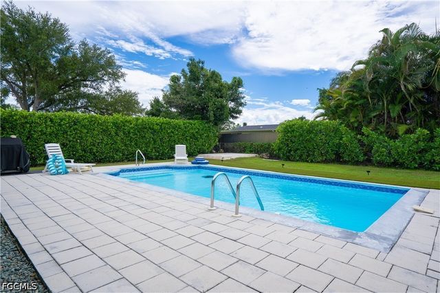 1640 N Flossmoor RD, Fort Myers, FL 33919