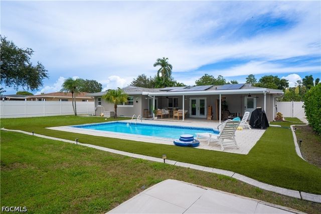 1640 N Flossmoor RD, Fort Myers, FL 33919