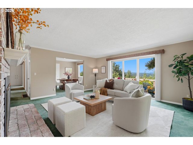 1531 LARCH St, Lake Oswego, OR 97034