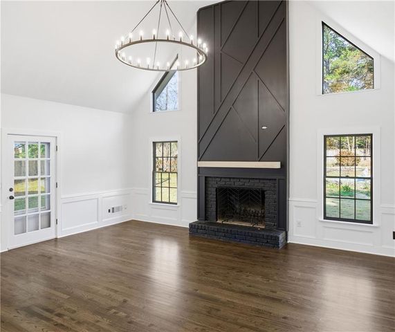 746 Oxford SW Court, Lilburn, GA 30047