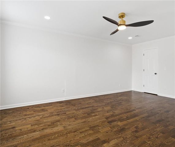 746 Oxford SW Court, Lilburn, GA 30047