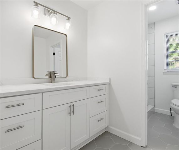 746 Oxford SW Court, Lilburn, GA 30047