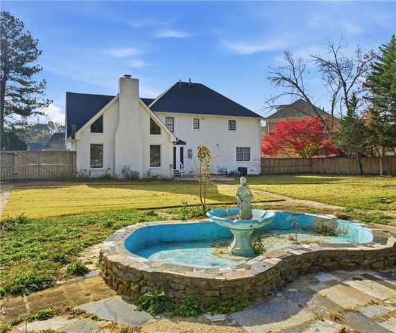 746 Oxford SW Court, Lilburn, GA 30047